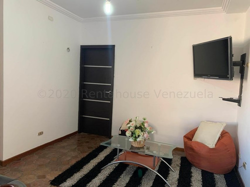 Imagen 10 de 14 de Eloisa Mejia Rentahouse Vende Townhouse En Trigal Norte Valencia 22-4781