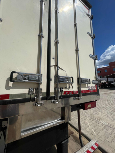 Bau Frigorifico 2021 Canaletado Com Máquina T800 Para Scania