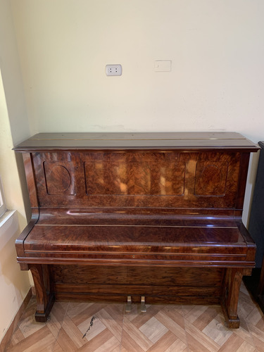 Piano Acustico Grotrian Steinweig  Modelo:132