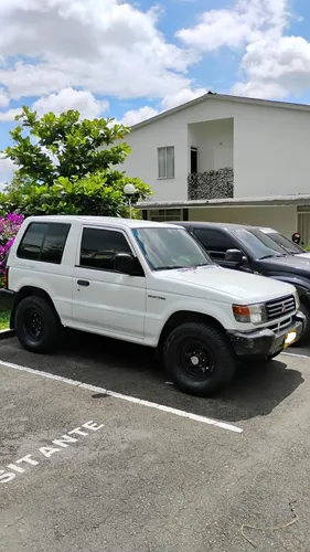 Mitsubishi Montero 2.4 V11
