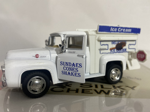 Carro A Escala Ice Cream 1/36 Ford Pickup