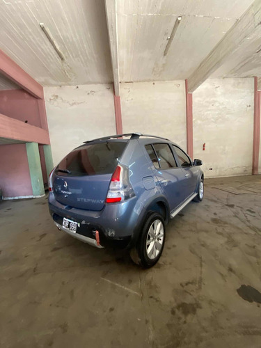 Imagen 4 de 15 de Renault Sandero Stepway 2011 1.6 Dynamique 105cv