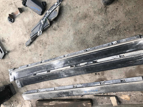 Estrivo Inferior Ford Explorer C/u 2011-2017 (Usado)