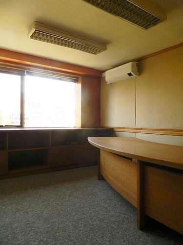 Gran Oficina En Arriendo, 5 Privados, 2 Estacionamientos