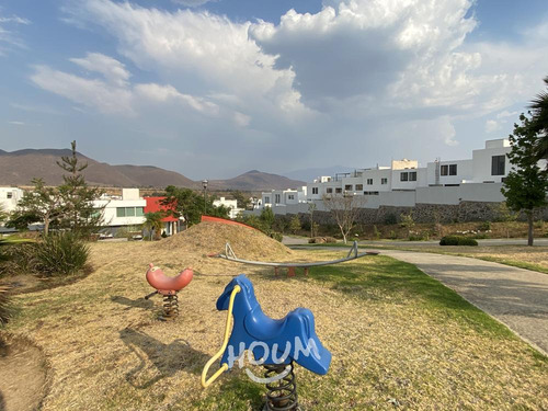 Casa En Senderos De Monte Verde, Tlajomulco De Zúñiga Con 3 Recámaras, 120 M², Id: 153303