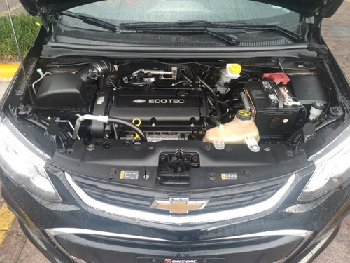 Imagen 8 de 10 de Chevrolet Sonic 2017 1.6 Lt Hb Mt