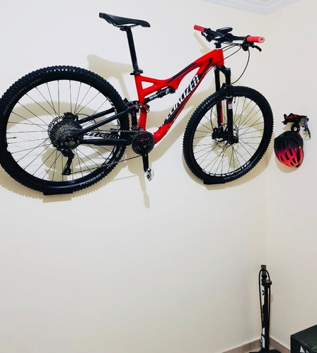 Imagem 5 de 9 de Suporte De Parede Para Capacete E Acessórios Decora Bike