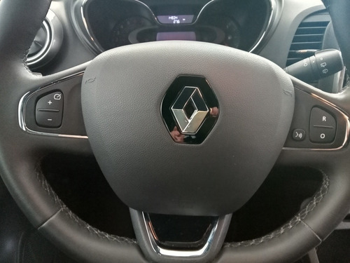 Imagen 13 de 15 de Renault Captur 1.6 Intens Cvt