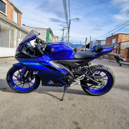 Yamaha R15 V4 Azul 2024