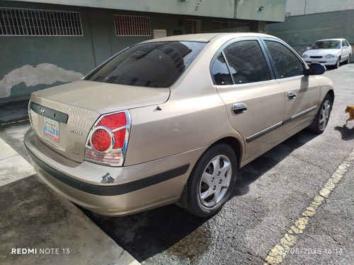 Hyundai Elantra 1.6 Automático 2-1