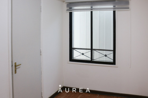 Impecable Y Luminosa Casa En Pasaje Cerrado