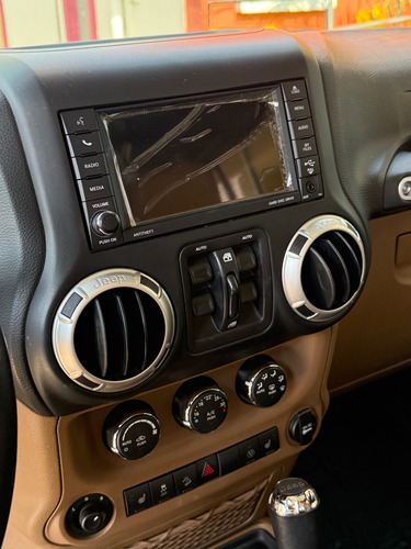 Jeep Wrangler JK Unlimited Sahara