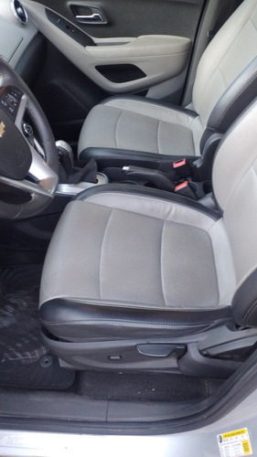 Imagen 3 de 11 de Chevrolet Tracker 2016 1.8 Ltz+ Awd At 140cv