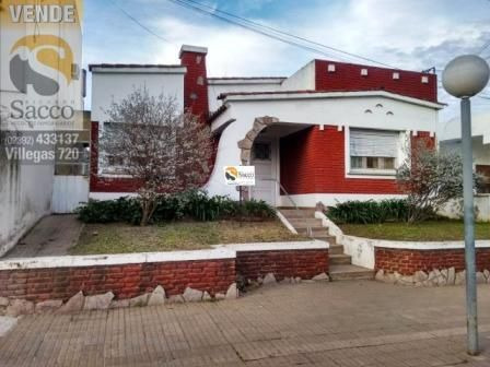 Casa En Venta Zona Parque Municipal #trenquelauquen