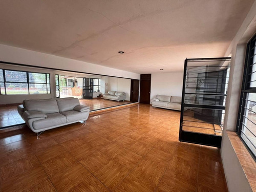 Casa En Venta Zona Bugambilias, Muy Cerca De La Buap, Excelente Ubicacion!