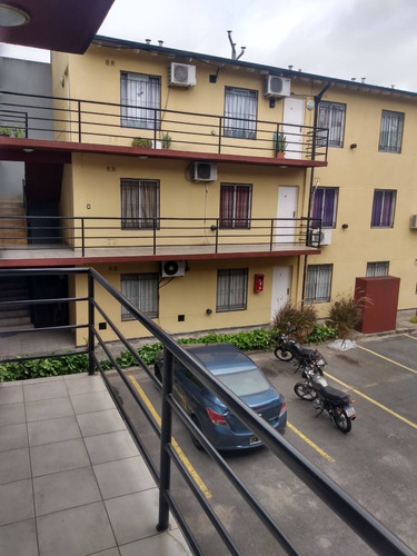 Imagen 11 de 15 de Amplio Departamento Monoambiente En Moron Norte