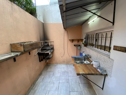 Ph De 3 Ambientes Con Pequeño Patio