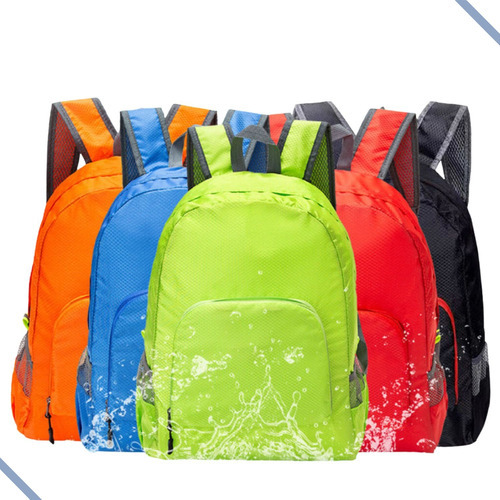 Mochila Dobrável Impermeável De Nylon 25 Litros Leve Unissex Cor Azul