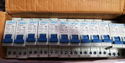 Imagen 6 de 7 de Interruptor Automático Doble Fase Neutro Breaker Tv Inversor