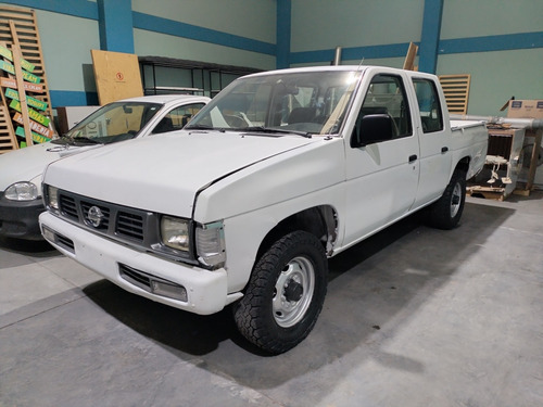 Nissan Pick-up Doble Cabina