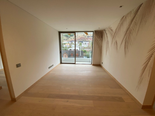 Dpto, 3 Dorm.+ 3 Baños + 3 Est. Manquehue Oriente, Nuevo