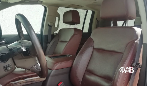 Imagen 7 de 11 de Chevrolet Suburban 2020 5.3 V8 Lt Premier 4wd At (d)
