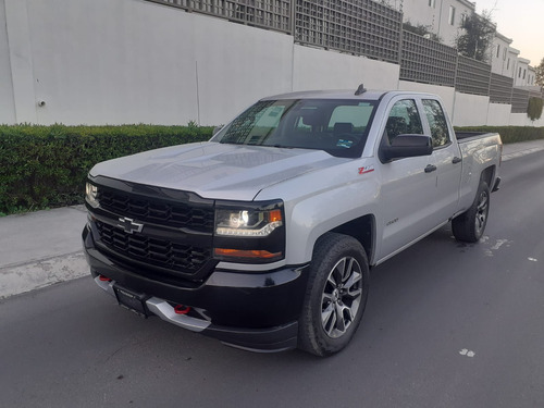 Chevrolet Silverado 5.4 2500 Cab Ext Ls V8 4x2 At