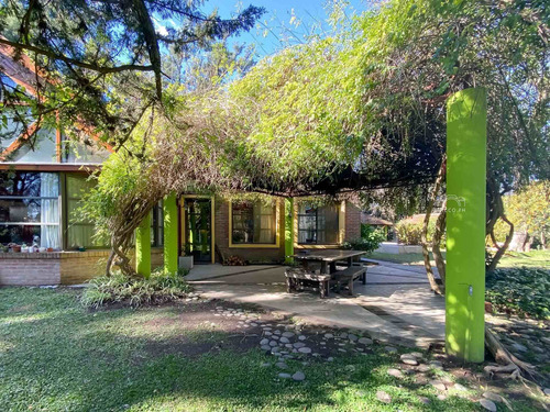 Imagen 4 de 30 de Casa De Diseño En Venta En Highland Park
