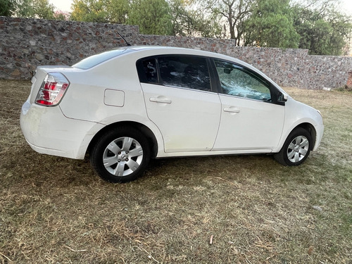 Nissan Sentra 2.0 Emotion Ee Cvt