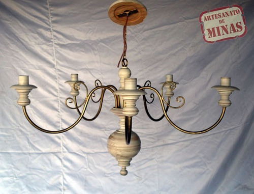 Imagem 1 de 5 de Lustre Torneado 5 Lâmpadas