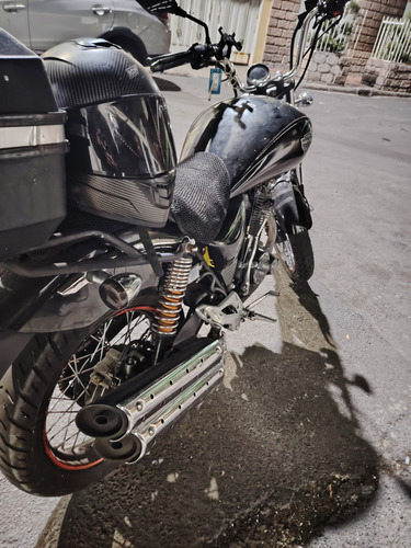 Motocicleta Color Negro Caja