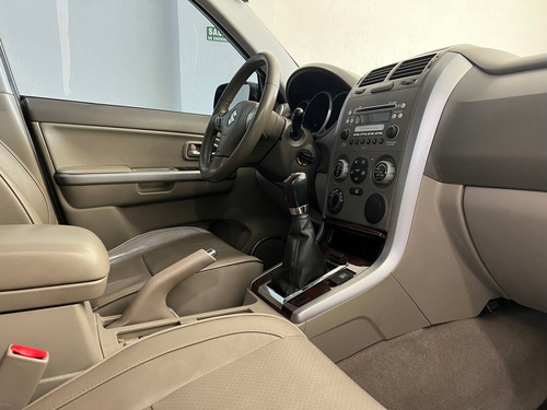 Imagen 5 de 8 de Suzuki Grand Vitara Jiii 2.0 5ptas Impecable