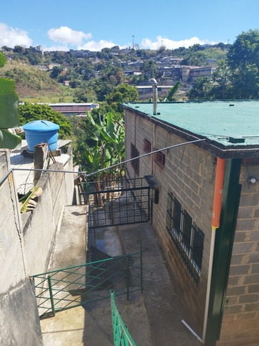 Galpón En Venta Urb. Guaicoco C-19415