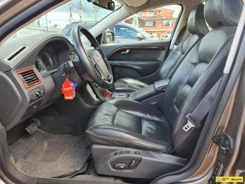 Volvo Xc70 3.2cc At Aa 4x4