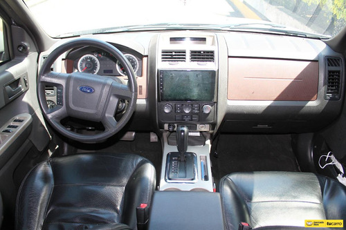 Ford Escape 3.0 XLT At 4X4