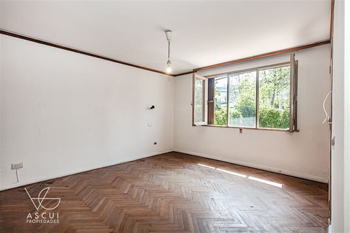 Imagen 9 de 15 de Casa En Venta De 3 Dorm. En Vitacura