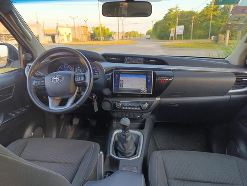 Toyota Hilux 2.8 Cd Srv 177cv 4x2