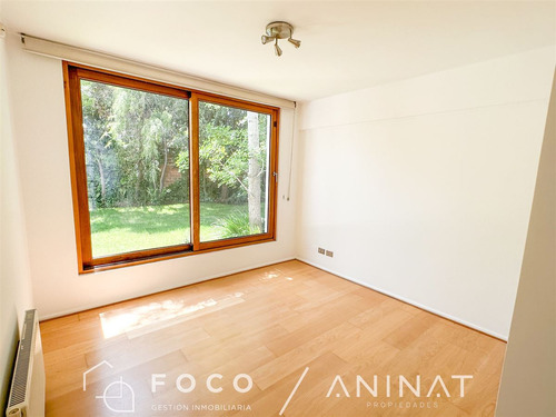 Casa En Venta De 6 Dorm. En Lo Barnechea