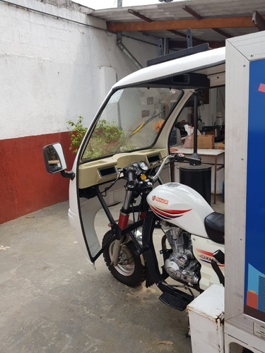 Imagem 3 de 11 de Tuk Tuk - Motocar Mcf 200