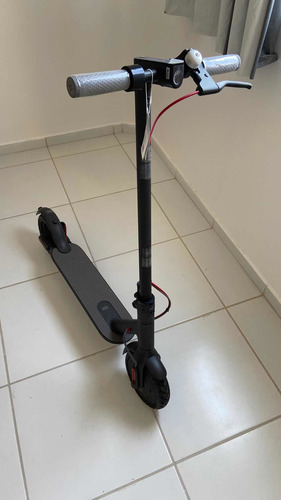 Imagem 4 de 8 de Patinete Elétrico (nunca Usado)