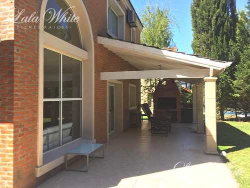 Imagen 22 de 28 de Venta - Casa En Saint Thomas Sur