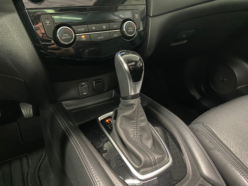 Nissan X-Trail 2.0 Exclusiv 2 Row Hybrid