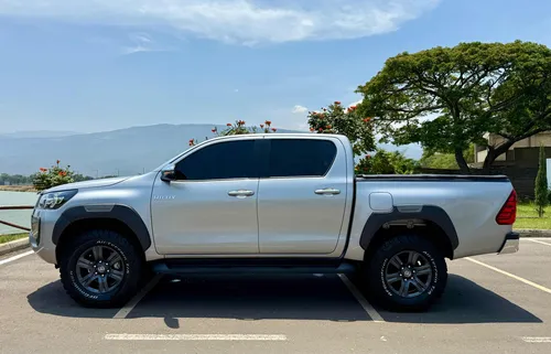 Toyota Hilux 2.7 Gasolina 4x4