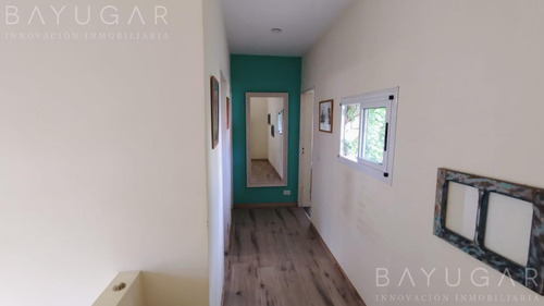 Venta / Casa En Barrio Barrancas De Santa María / Tigre