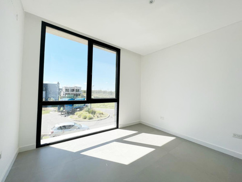 Casa En Venta Puertos Escobar Barrio Araucarias