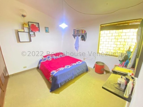 Apartamento En Venta 23-10810 En Las Marias