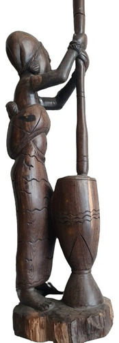 Artesanía Africana En Madera Mujer Pilandera Cargando Niño