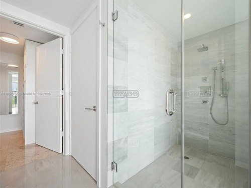 Departamento En Venta En Miami Beach, Miami, Florida