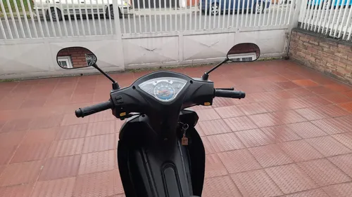 Modelo 2022, Único Dueño. Papeles Al Día, 9400 Km, Con Baul