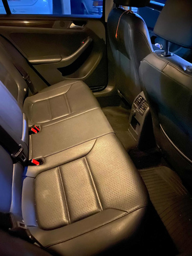 Volkswagen Vento 2.5 Luxury 170cv 2015